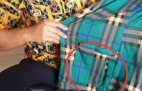 Nu cong nhan bi cuop khi mang gan 5 luong vang den cong ty hinh anh