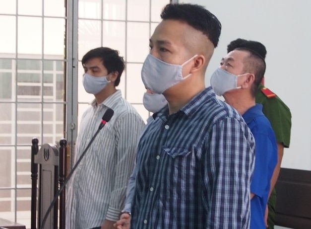 Nuot bat lua, bao benh roi tron khoi noi giam giu hinh anh