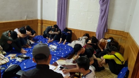 dân chơi mở tiệc ma túy  ảnh 1 dan choi mo tiec ma tuy anh 1