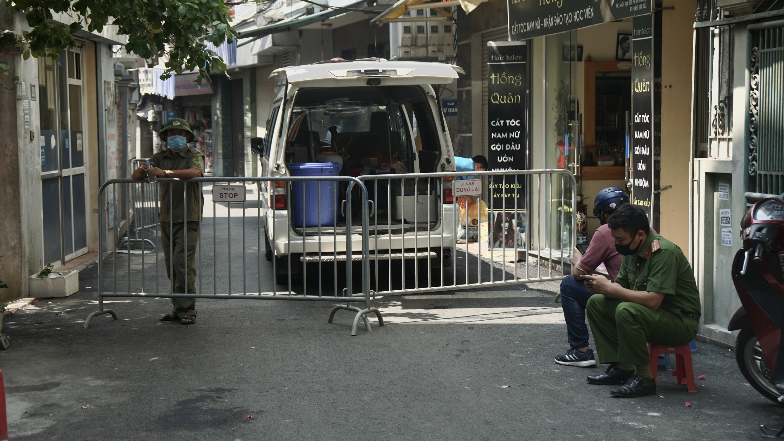 Phong toa quan pizza Ha Noi vi Covid-19 anh 2