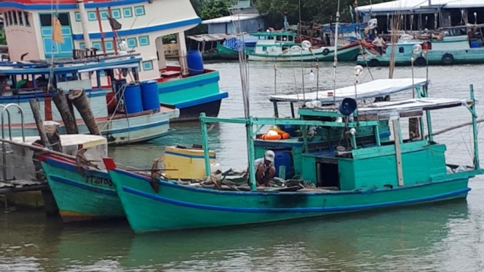 Mot chu tau ca bi phat 400 trieu vi ngat thiet bi giam sat hanh trinh hinh anh