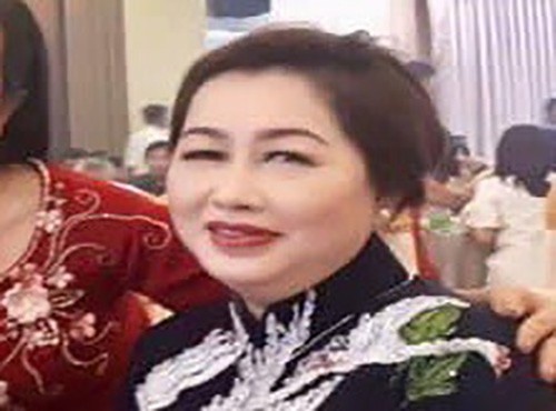 van chuyen 51 kg vang anh 1