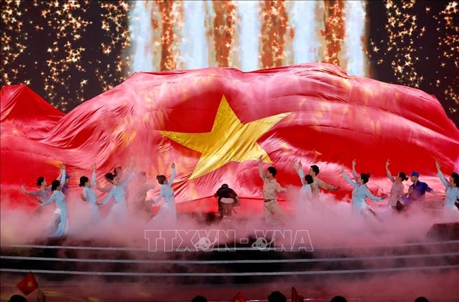 Dai hoi thi dua yeu nuoc anh 2