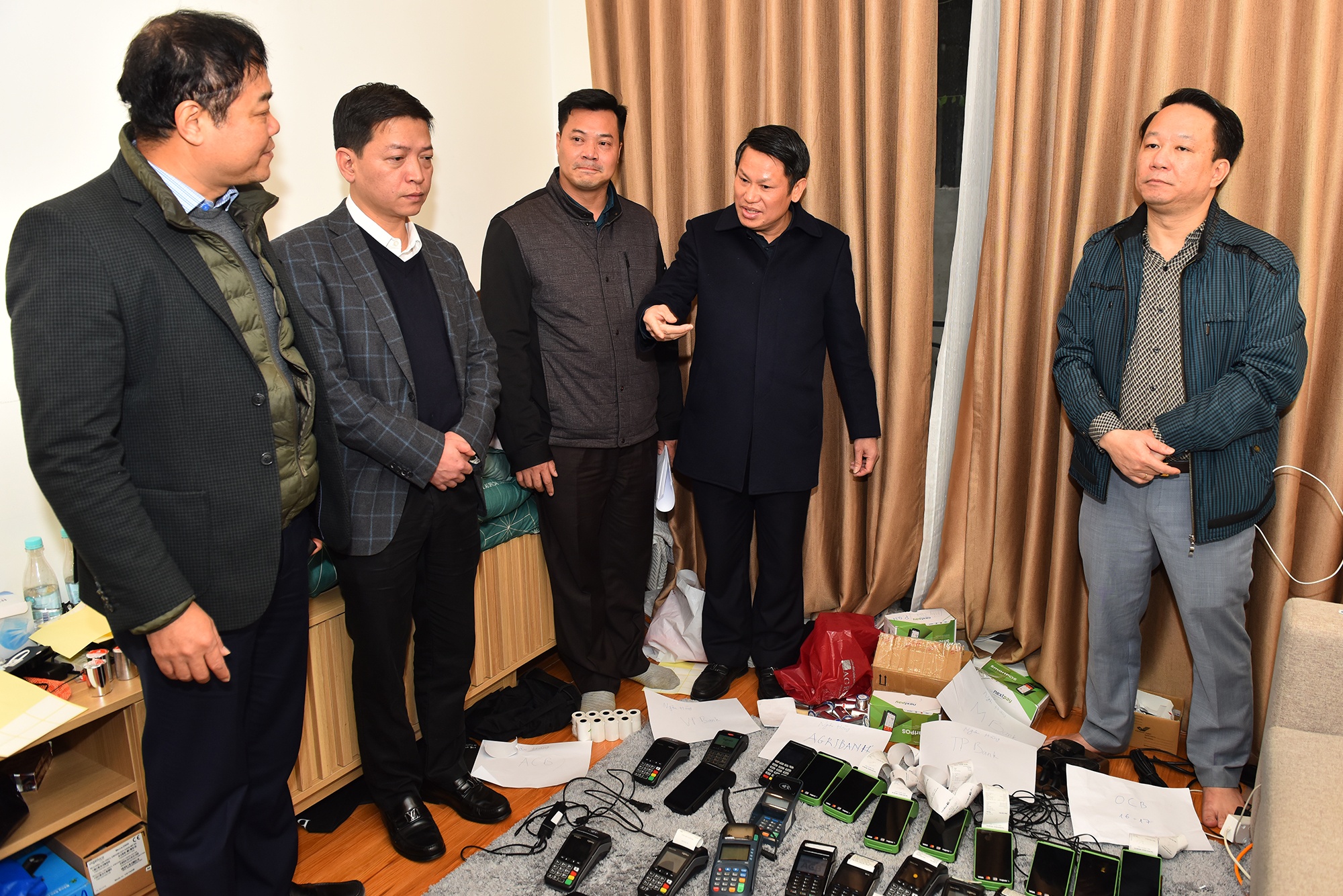 Duong day ma tuy chuyen 600 ty ra nuoc ngoai hinh anh