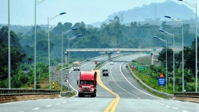 Phu Tho muon trong co doc cao toc Noi Bai - Lao Cai hinh anh