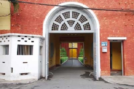 Dam bao an toan di doi Trai tam giam Chi Hoa ve Trai tam giam T30 hinh anh