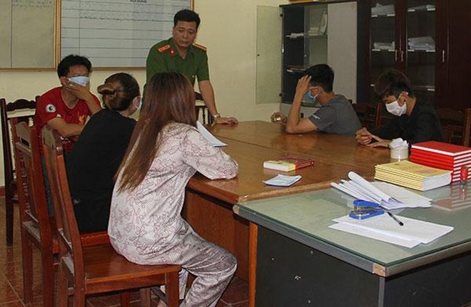 tổ chức mua bán dâm ảnh 1 to chuc mua ban dam anh 1