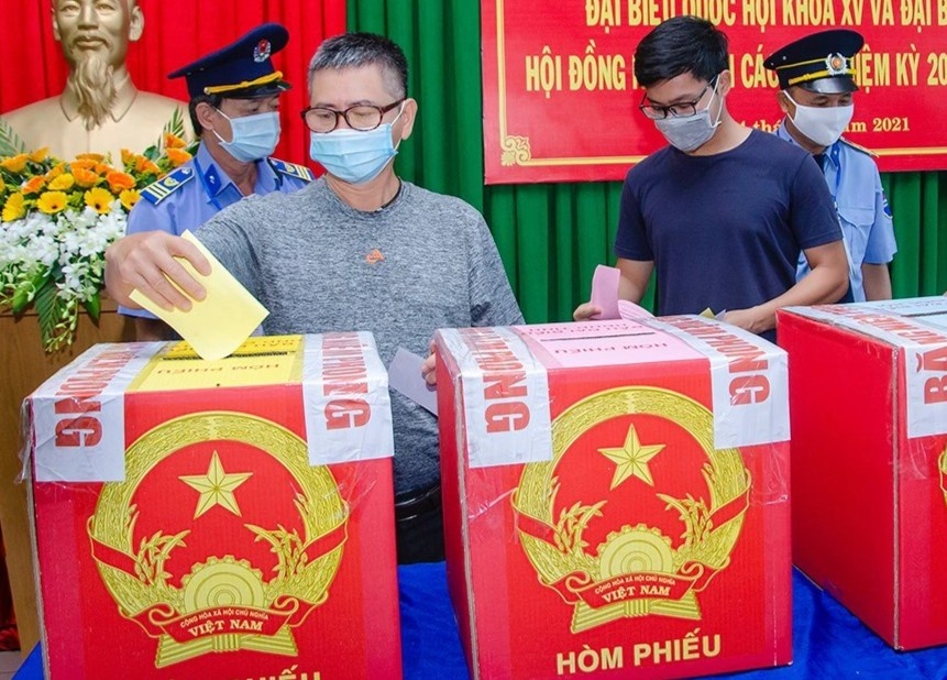 Hon 1.000 cu tri Ba Ria - Vung Tau di bau cu som hinh anh