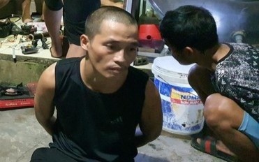 Dot kich 'hang o' cua nhom nghien, thu nhieu dao, sung va ma tuy hinh anh
