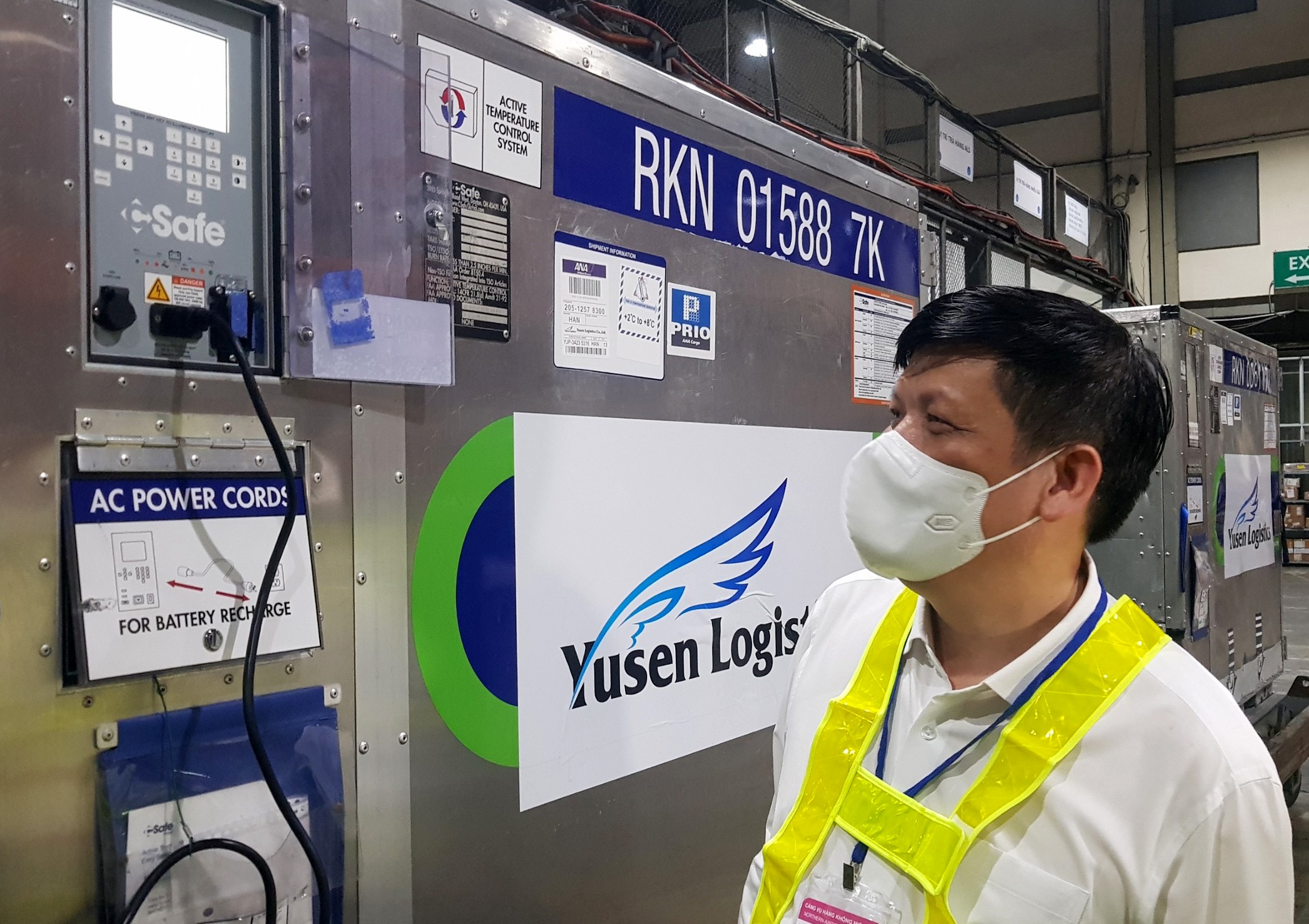 Tiep nhan 1 trieu lieu vaccine tu Nhat Ban anh 2