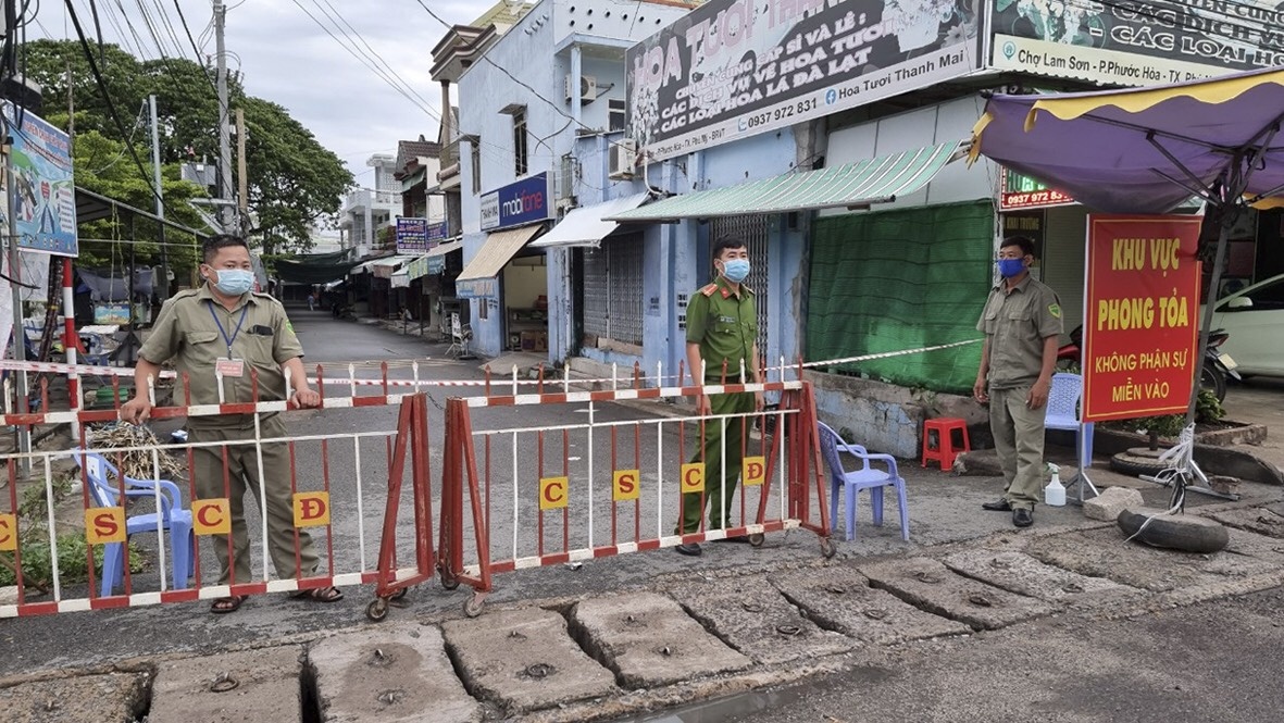 Ba Ria - Vung Tau thiet lap hang loat vung cach ly y te hinh anh