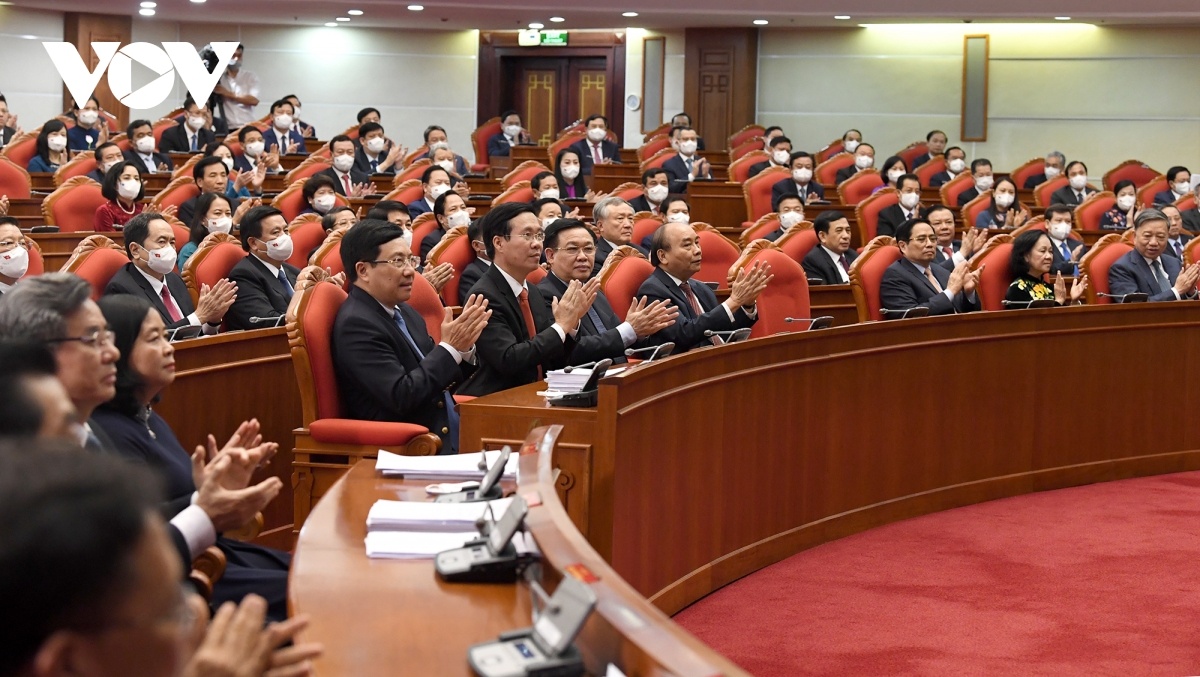 Hoi nghi Trung uong 3 anh 1