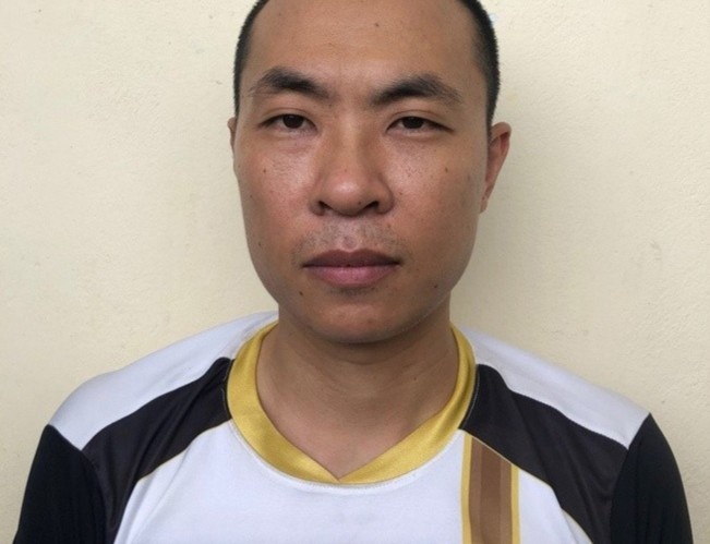 Pha duong day ca do bong da qua mang, thu giu sung ngan hinh anh