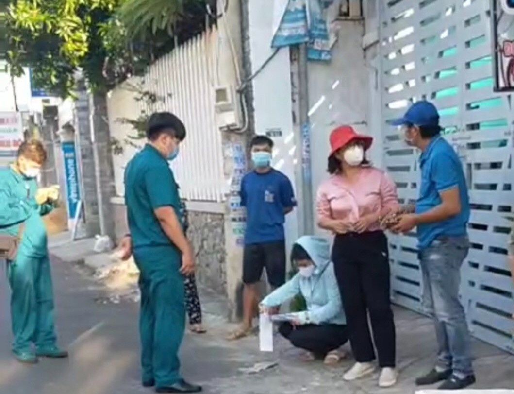Lãnh đạo phường xử lý cán bộ ảnh 1 Lanh dao phuong xu ly can bo anh 1