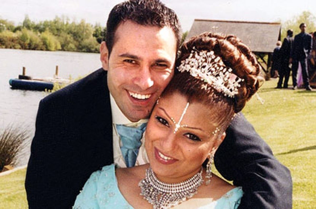 lam gia giay tiem phong covid anh 1