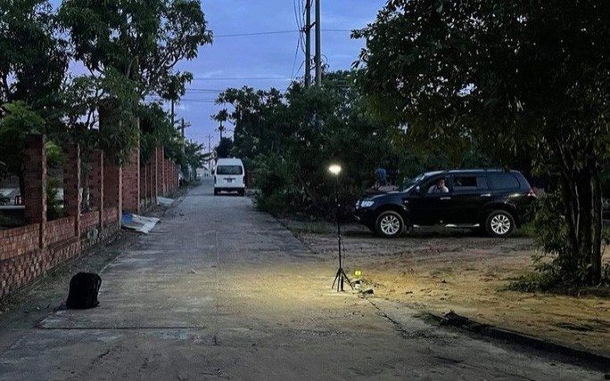 An mang trong luc nhau anh 1