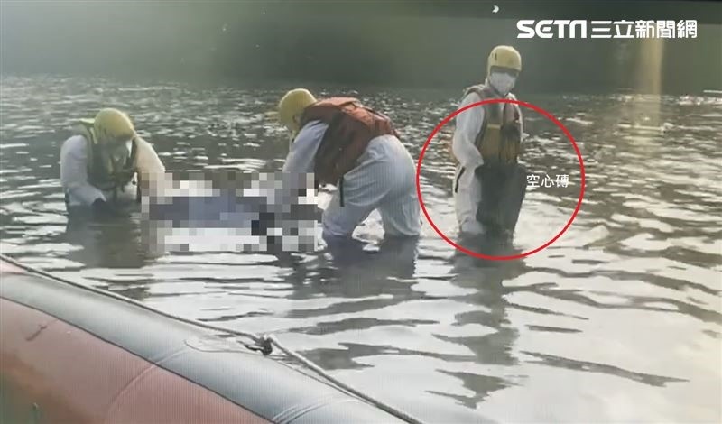 sat hai ban trai anh 1