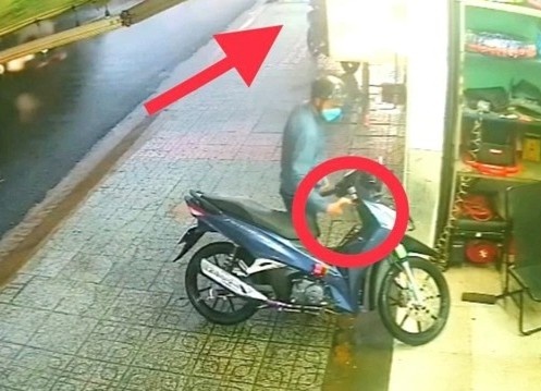 Chu nha nga sap mat khi duoi bat trom xe may hinh anh