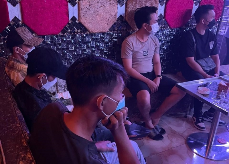 dan bay o TP.HCM tau tan ma tuy anh 1