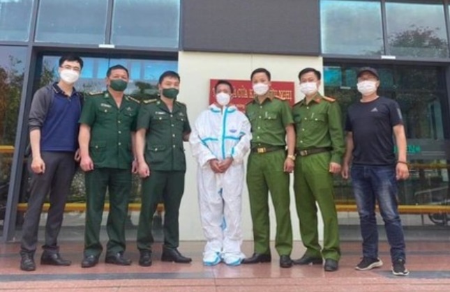 Sat hai em ruot anh 1