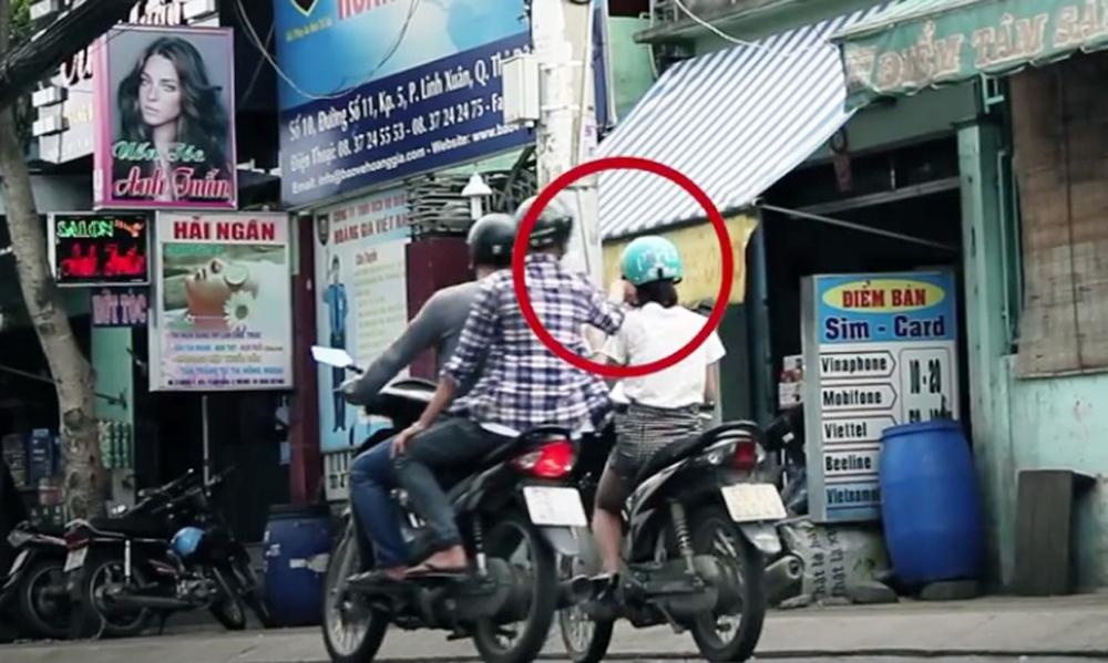 Xoa so nhom cuop giat 'nhi' me dien thoai iPhone xin hinh anh