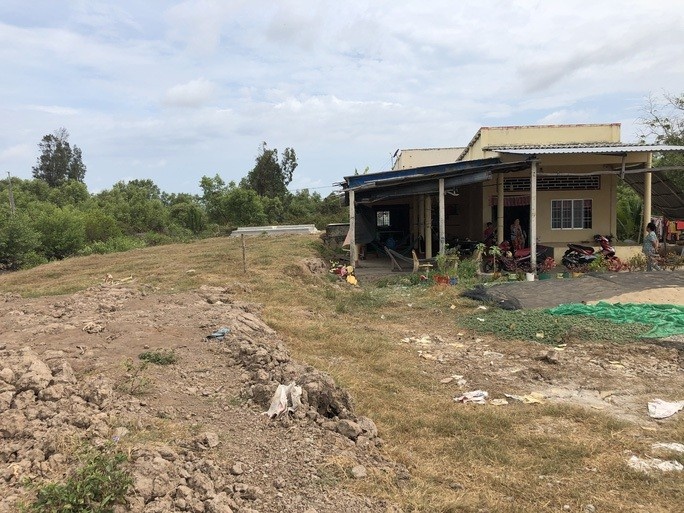 hon chien o dam tang anh 3