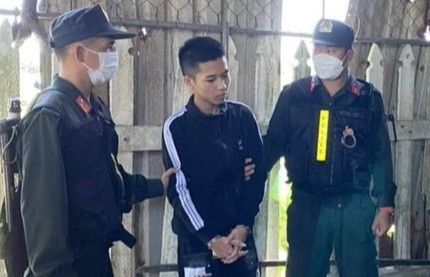 Dua ma tau cho ban chem nguoi, 2 thanh nien bi bat giam hinh anh