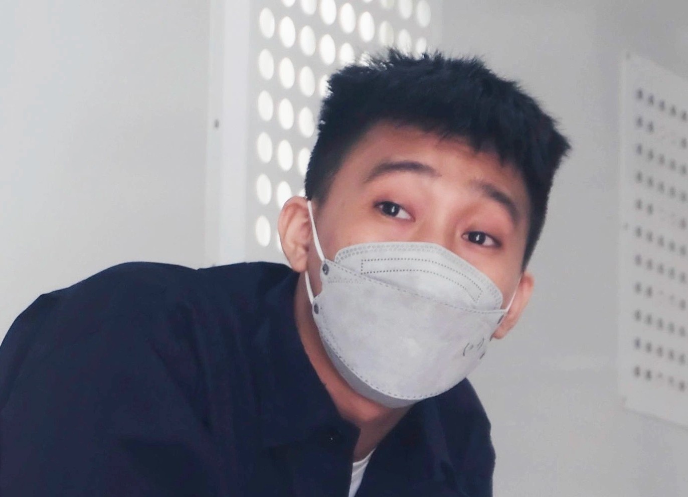 Bi phat 9 nam tu vi lam ban gai 13 tuoi co thai hinh anh