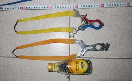 dung na ban cong an anh 2