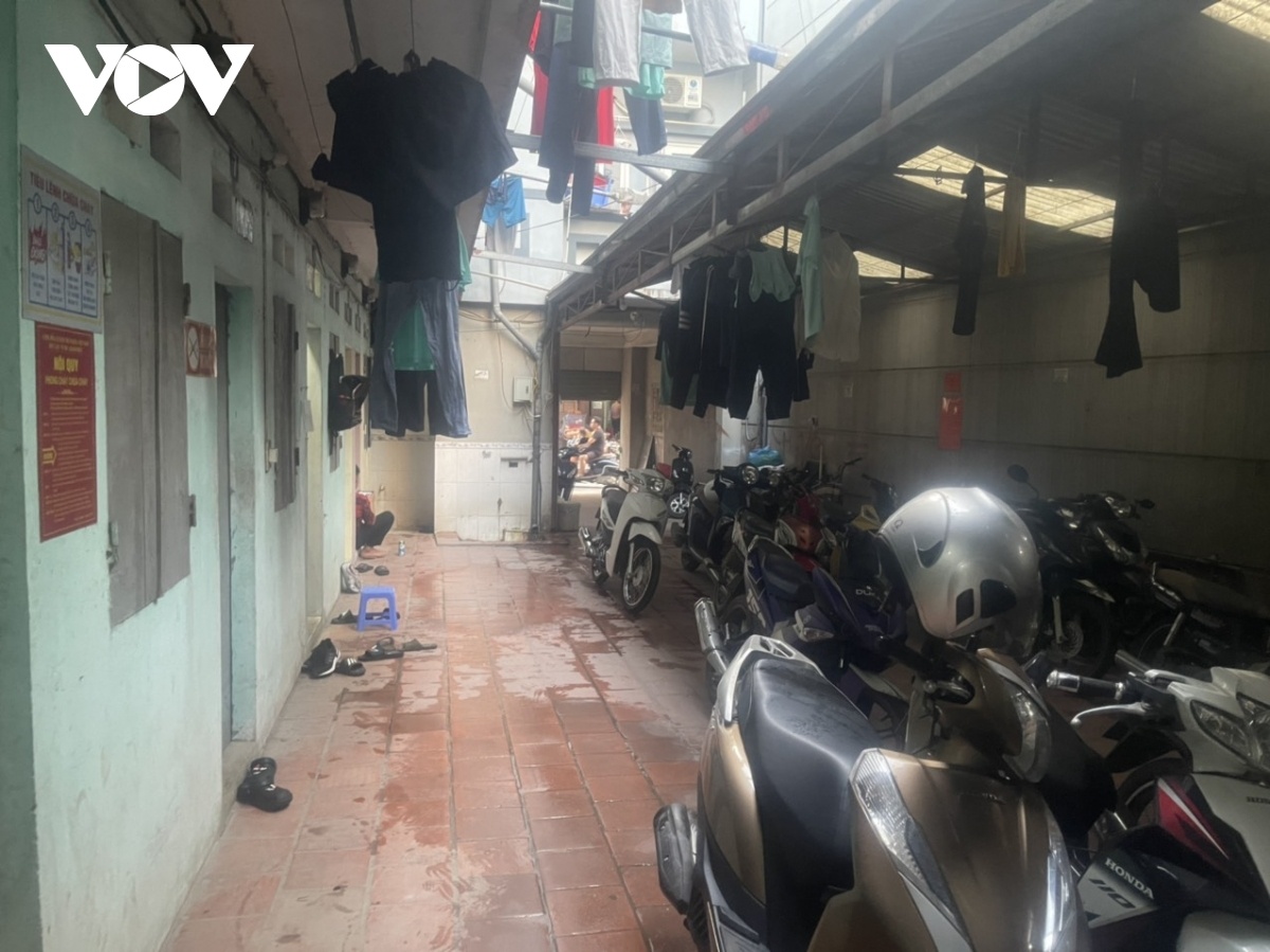 Cong nhan thanh con no anh 1