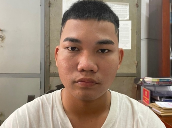 Du nhieu thanh nien quay clip nhay cam de tong tien hinh anh
