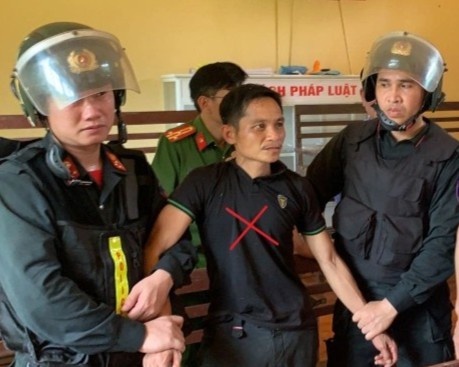 Sat nhan Le Van Luong tung duoc gia dinh nan nhan cuu mang hinh anh