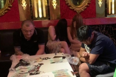 10 con bac chui vao quan karaoke an thua ca tram trieu dong hinh anh