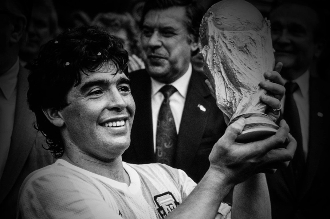 Vu muu sat huyen thoai bong da Diego Maradona hinh anh