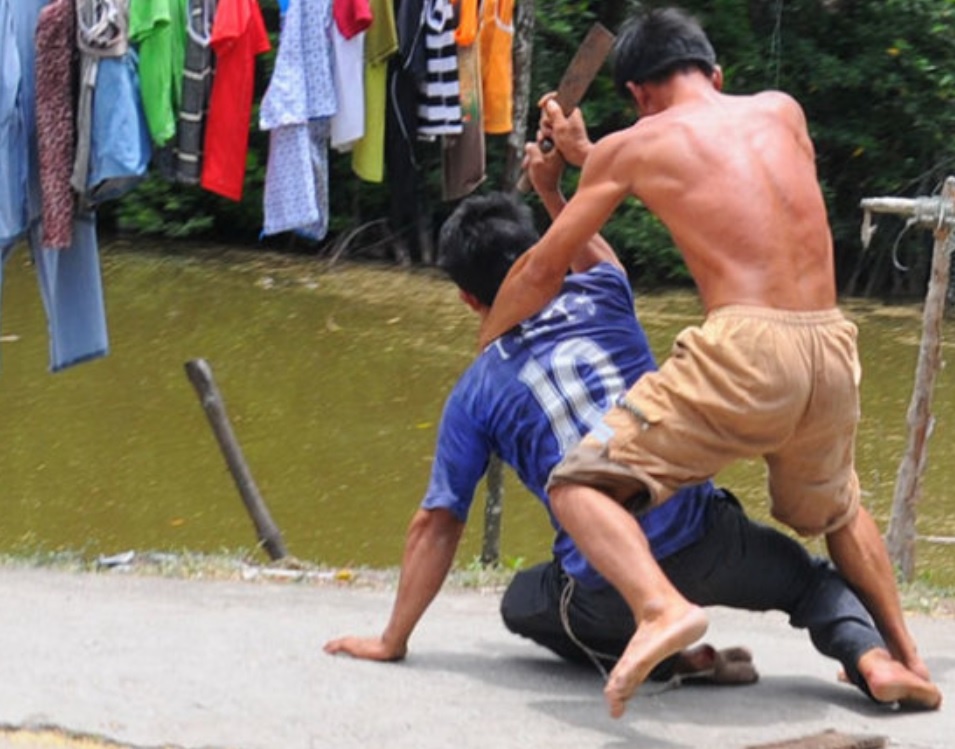 Khoi to ke dung ma tau chem nguoi hinh anh