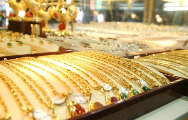 Bat bang nhom trom 60 luong vang o mien Tay hinh anh