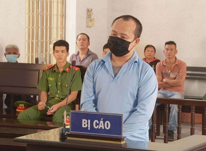 Ghen tuong danh chet vo, nguoi chong linh an hinh anh