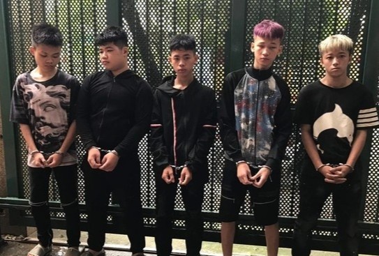 Bang nhom toi pham tuoi thieu nien chuyen cuop tai san luc rang sang hinh anh