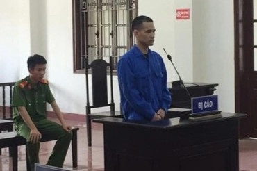 Ga nhan tinh dung roi dien di vao nguoi yeu hinh anh