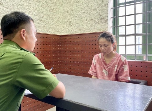 Lua dao chiem doat tien dat coc mua dat hinh anh