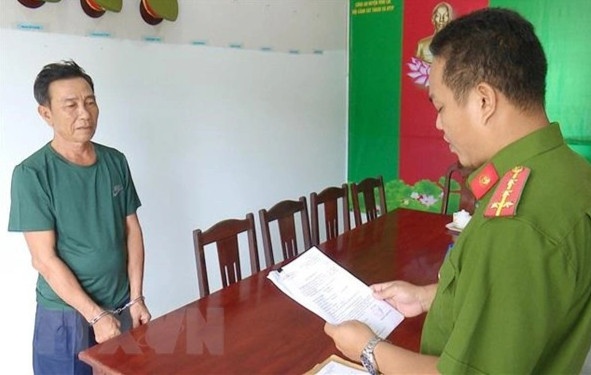 Ke chem nguoi bi bat giu sau hon 13 nam lan tron hinh anh