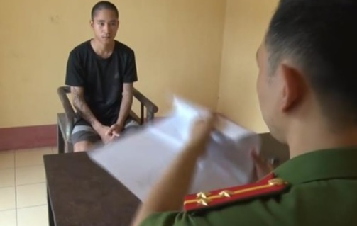Ném đá ôtô  ảnh 1 Nem da oto anh 1