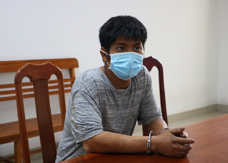 Hung thu dot va giau xac co gai tre duoi gieng can hinh anh