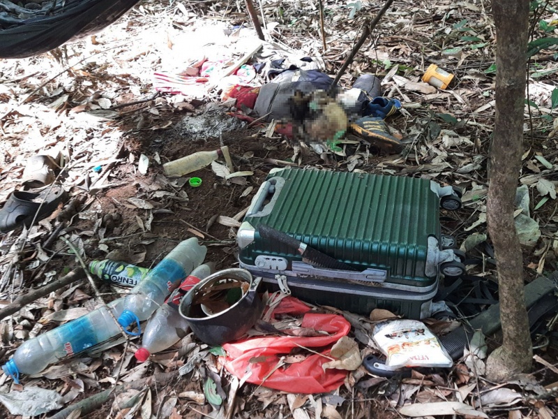 2 bo xuong giua rung anh 3