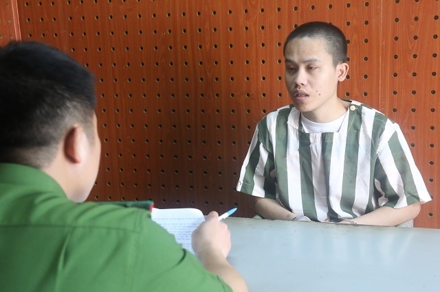chiếm đoạt 4 tỷ đồng  ảnh 1 chiem doat 4 ty dong anh 1
