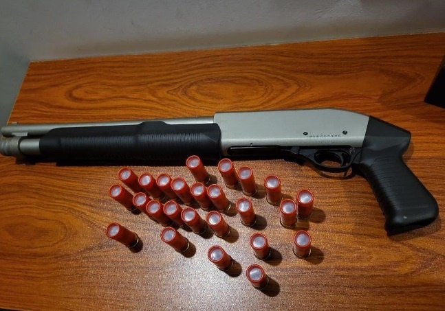 40 nguoi bo tron anh 4