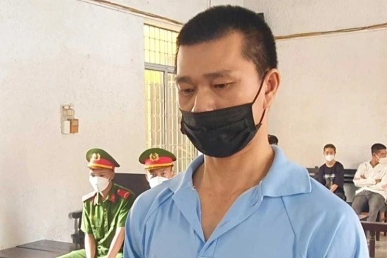 Vac cuoc bo lien tiep vao vo cu hinh anh