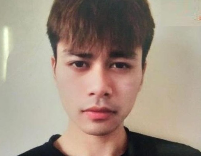 Ga trai bi bat qua tang cung goi ma tuy hinh anh