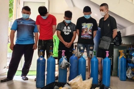 Lo tong kho bong cuoi tu vu bay lac hinh anh