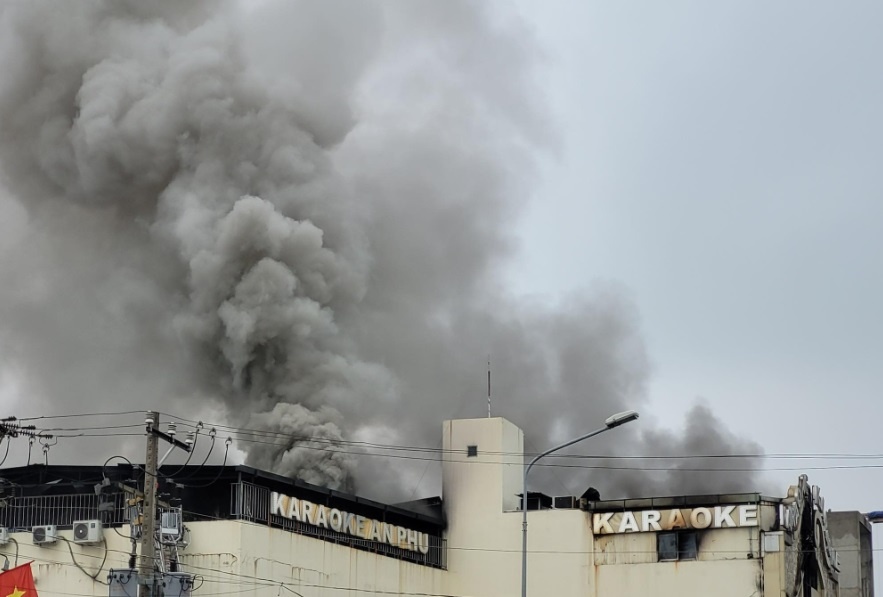 chay quan karaoke anh 1